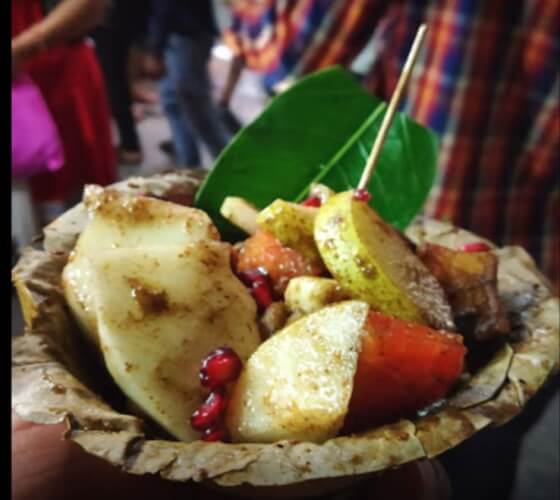 Chandni Chowk is the OG place when it comes to the street food scene in the city. You must try Aloo Chaat, Fruit Chaat and Aloo Kachaloo.