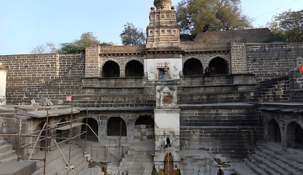 Gomukh Temple