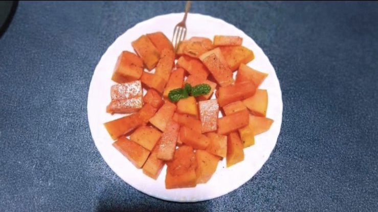 Sweet and Sour Papaya Chaat