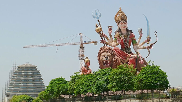 Vaishno Devi Dham in Vrindavan: A Must-Visit for Navratri Darshan If You Can’t Go to Katra!