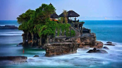 Tanah Lot Bali Temple