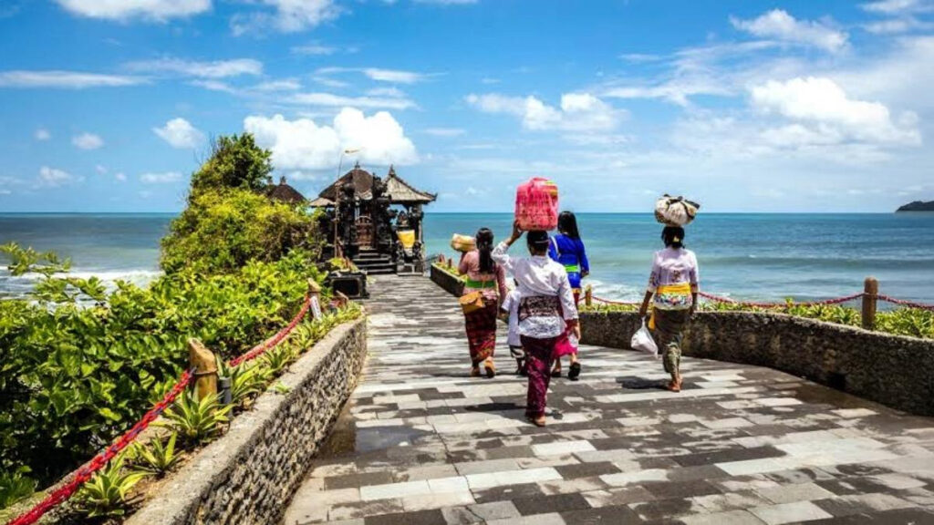 Tanah Lot Bali Temple