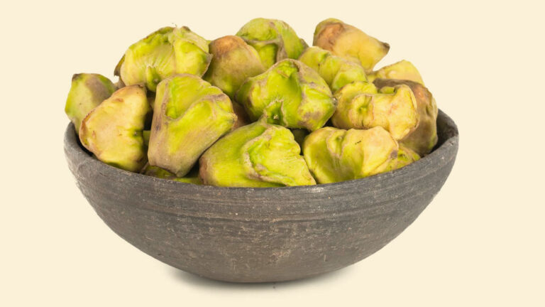 Expert Shares Benefits Of Eating Water Chestnuts During Pregnancy